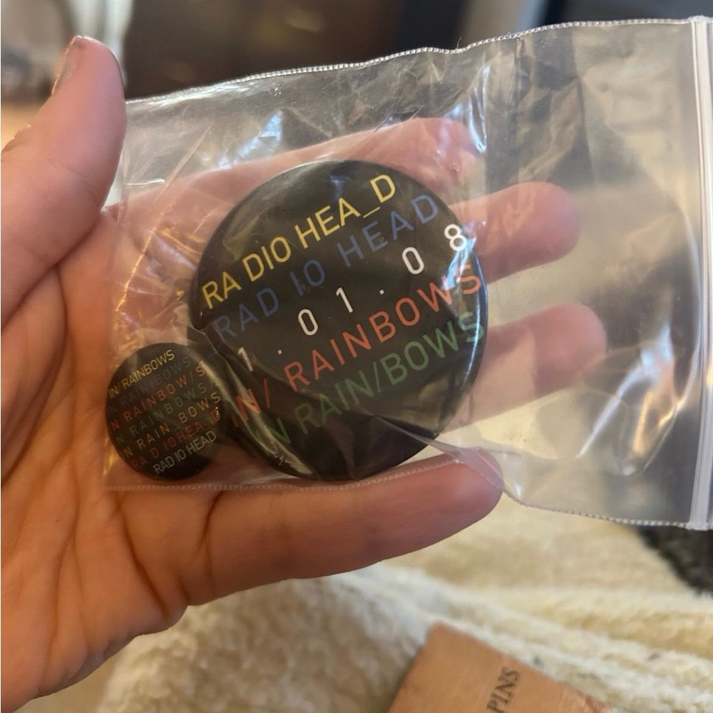 Radiohead In Rainbows Button Set punk y2k music band - Picture 2 of 3